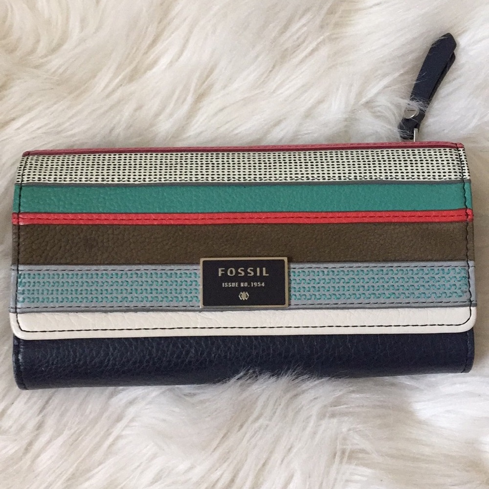 FOSSIL wallet